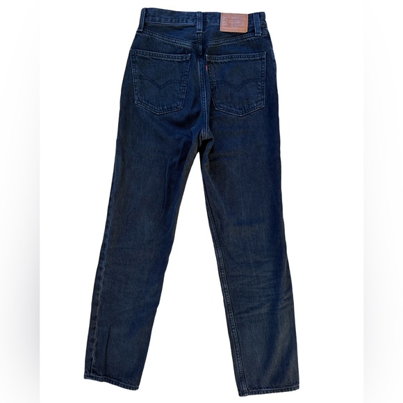 Levi’s 724 Highrise Slim Straight Women’s Jeans - Picture 6 of 9